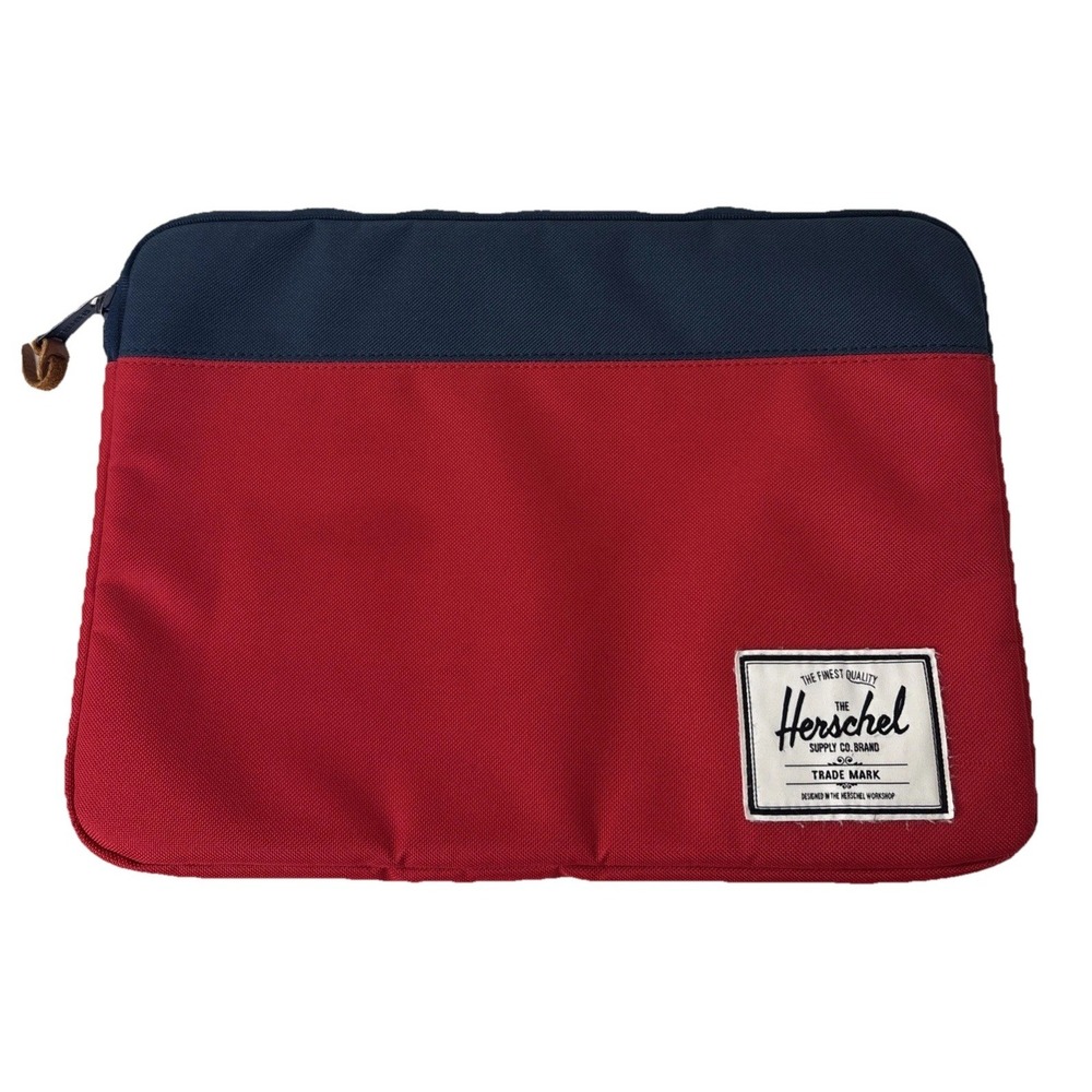 The Herschel Supply Co Brand 13.5x10" Laptop Sleeve in Navy Red